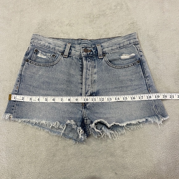 Cheap Monday Mid-Rise Denim Jean Shorts Size 26 - Picture 12 of 13